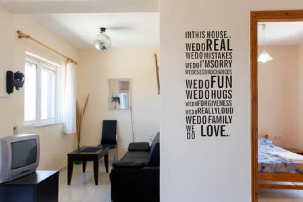 Makis Apartments Sitia  Dış mekan fotoğraf